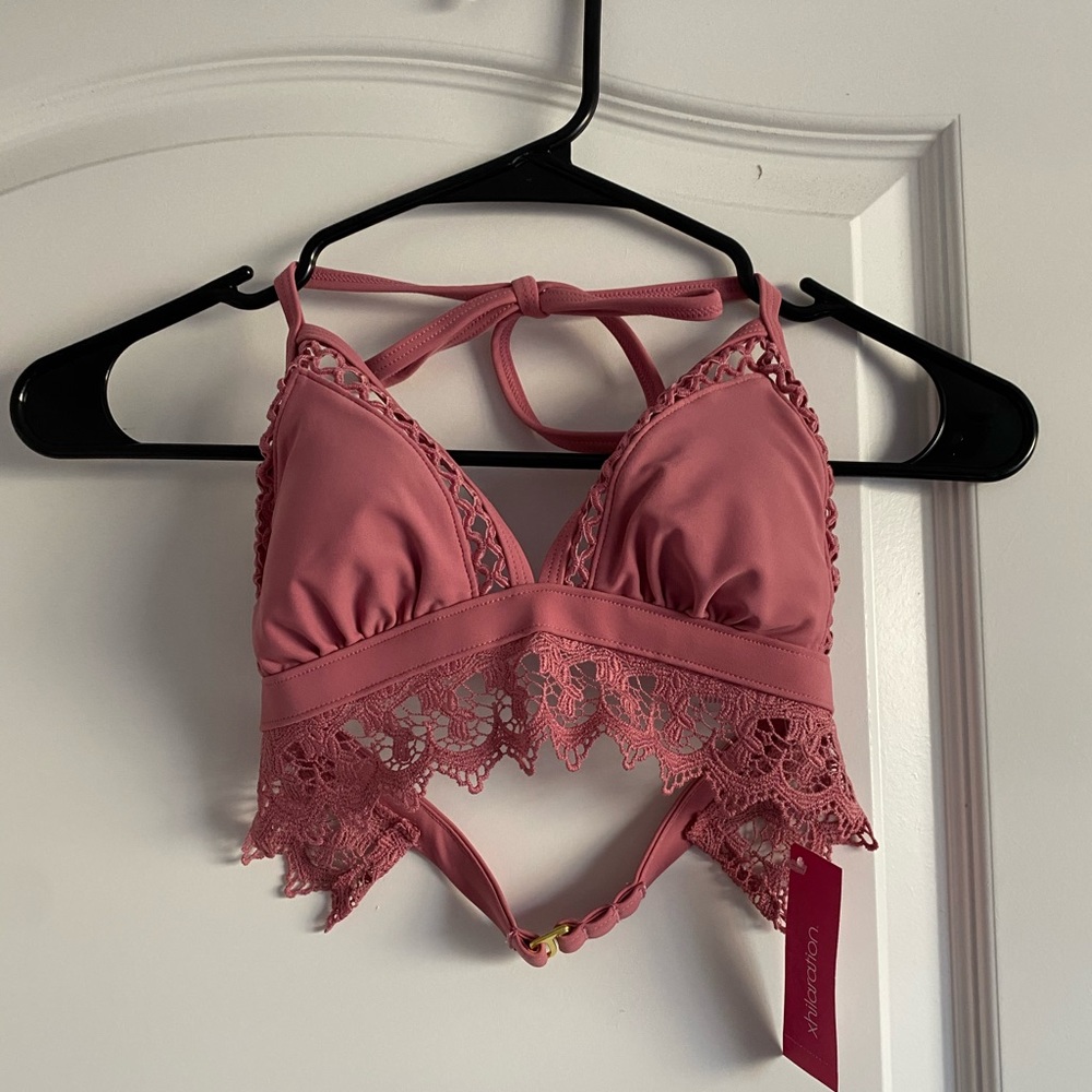 Never worn, tag attached!